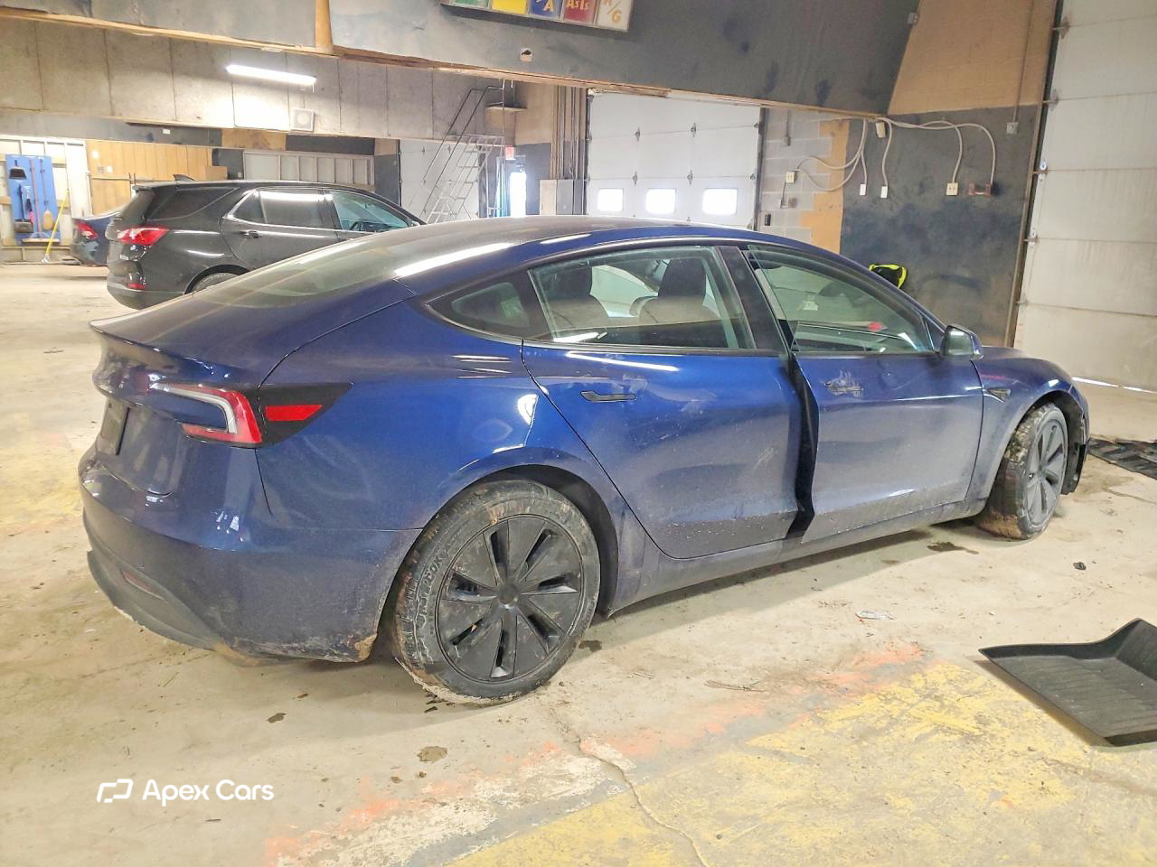 Tesla Model 3 2024