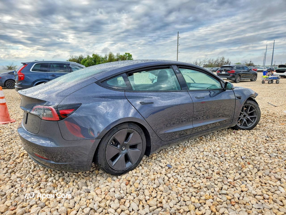 Tesla Model 3 2023