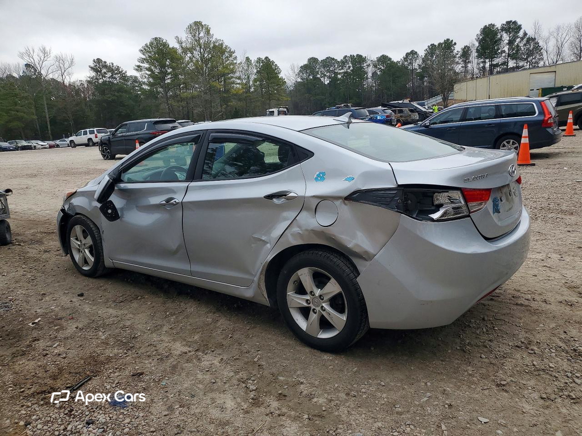 Hyundai Elantra 2013