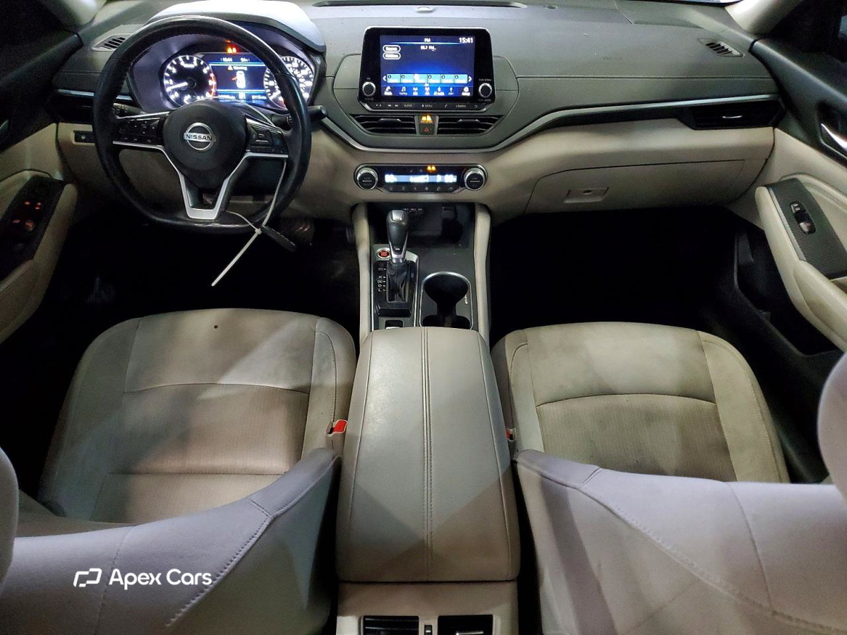Nissan Altima 2019