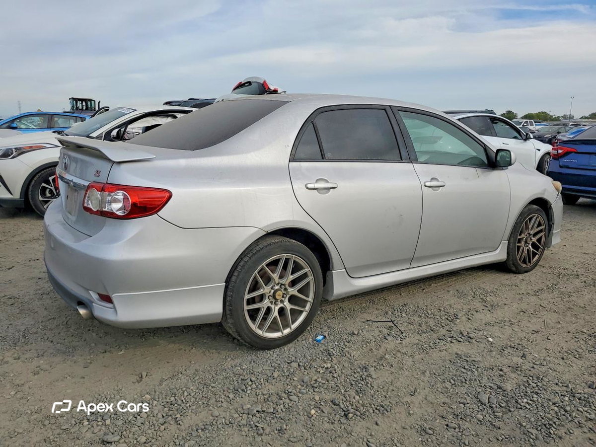 Toyota Corolla 2012
