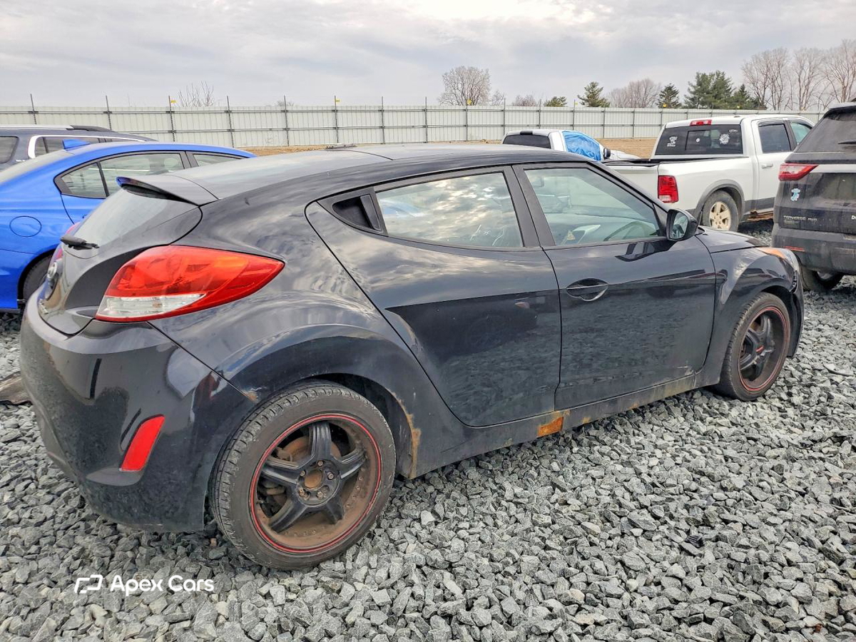 Hyundai Veloster 2012