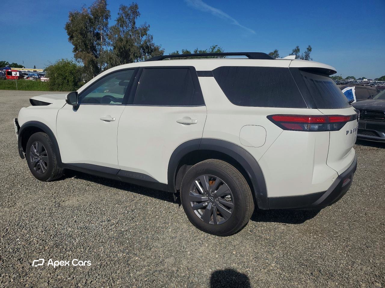 Nissan Pathfinder 2024