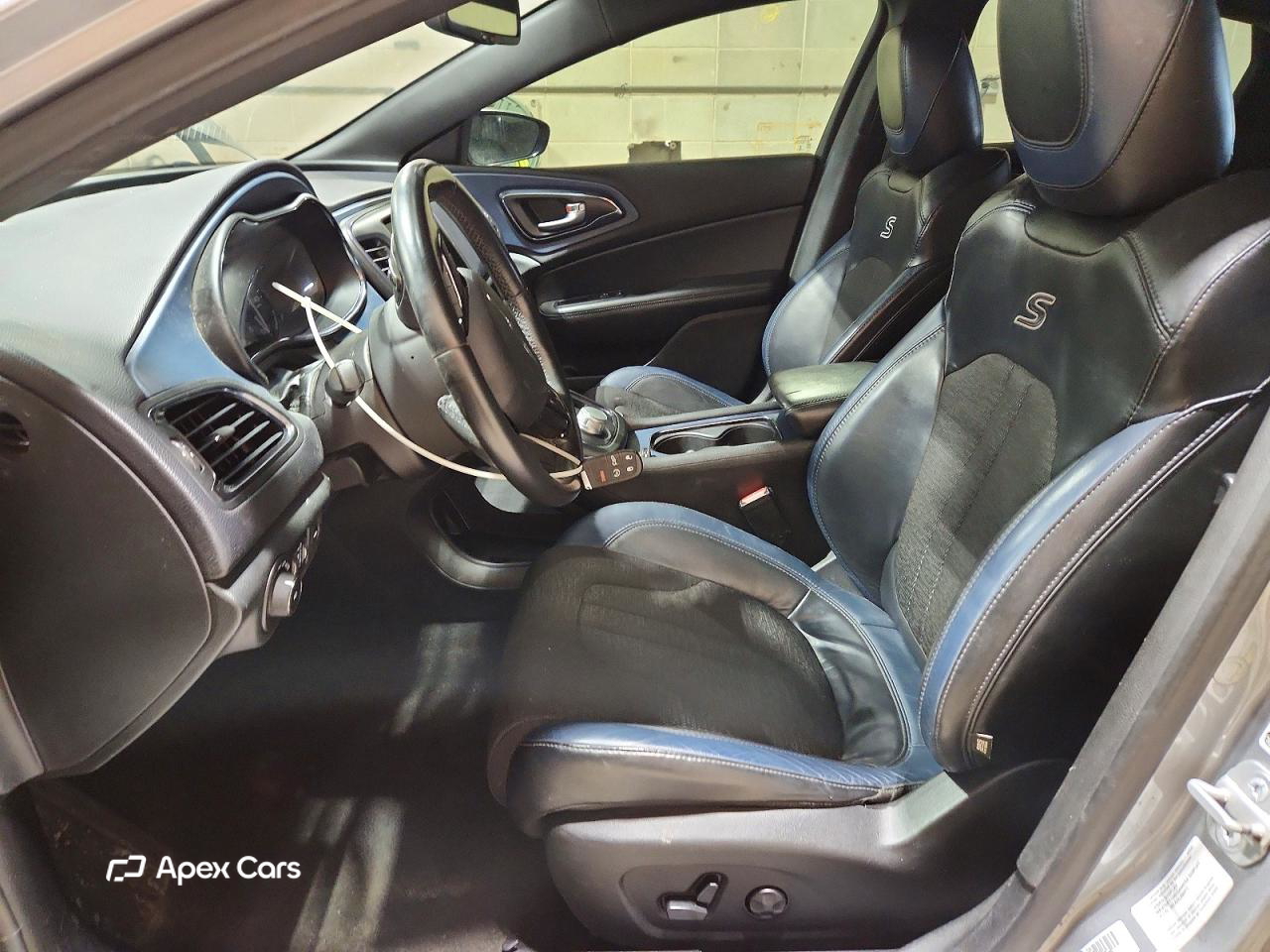 Chrysler 200 2015