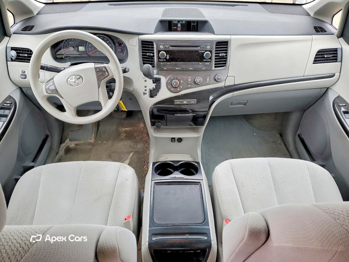 Toyota Sienna 2012