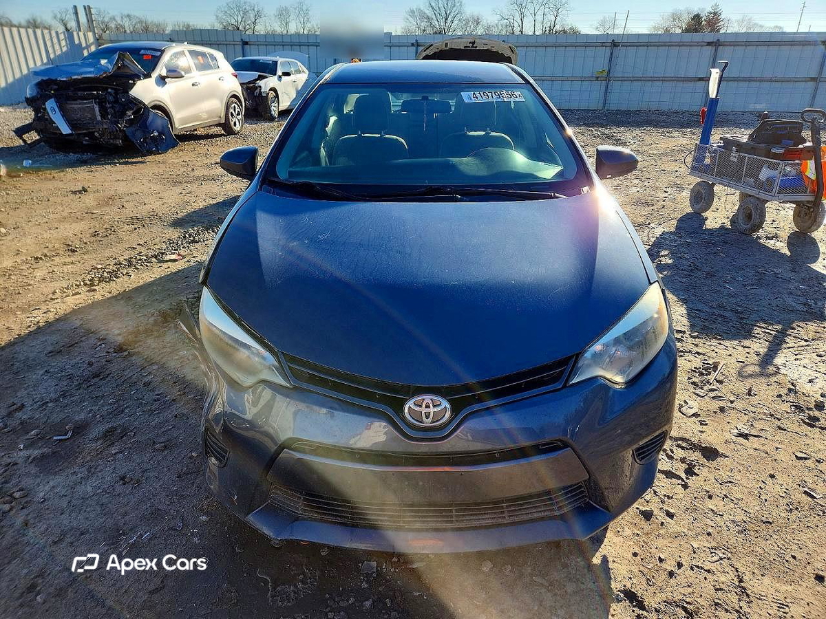 Toyota Corolla 2015