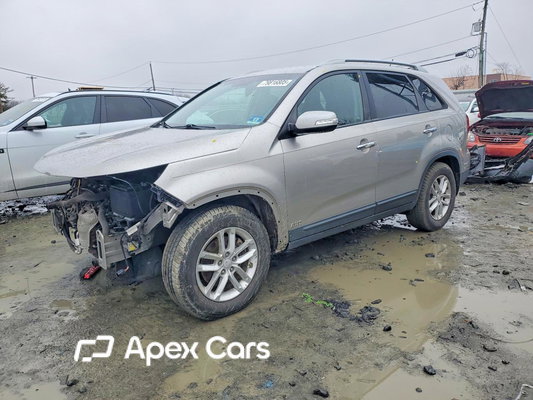 Kia Sorento 2015 - Image 1 of 13
