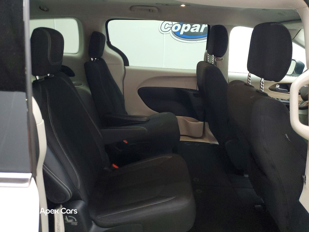 Chrysler Voyager 2023