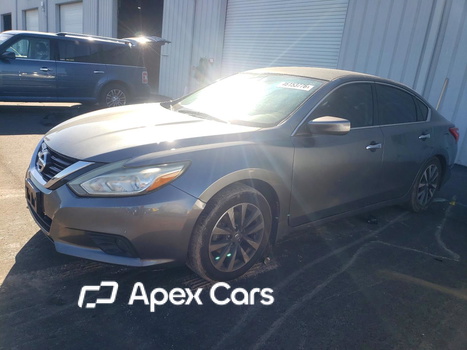 Nissan Altima 2017 - Zdjęcie 1 z 12