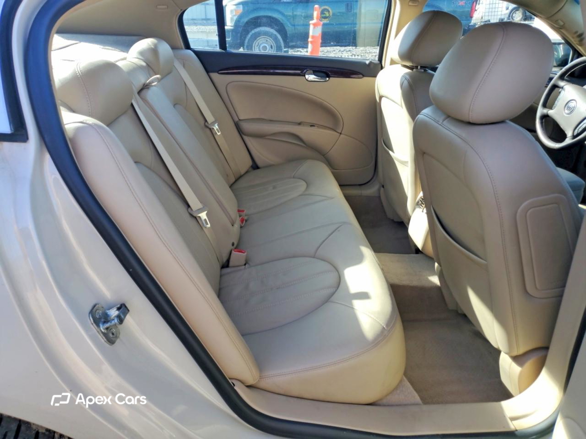 Buick Lucerne 2011