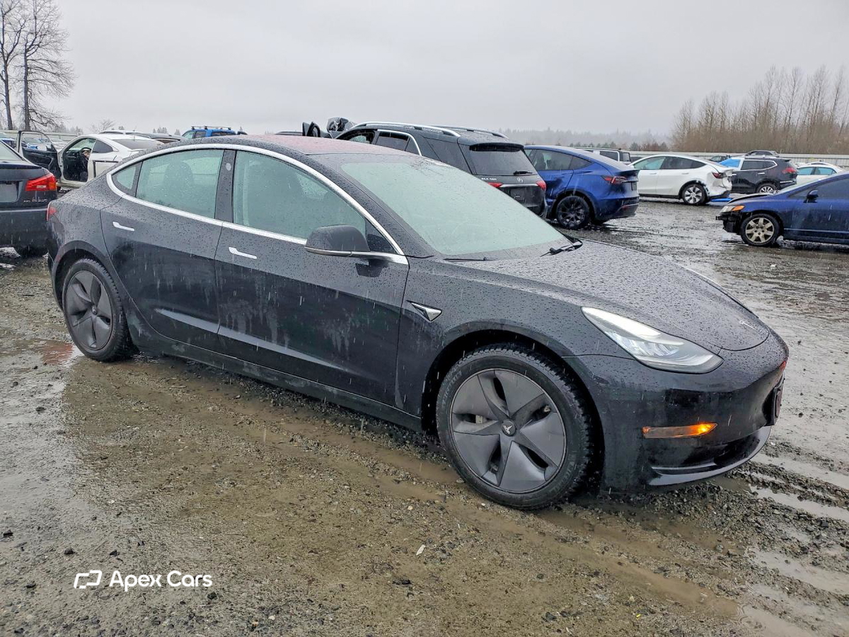 Tesla Model 3 2018