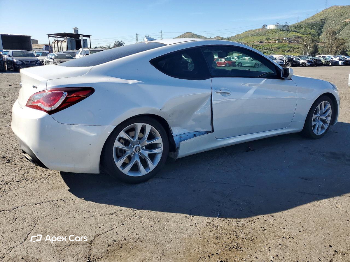 Hyundai Genesis 2013