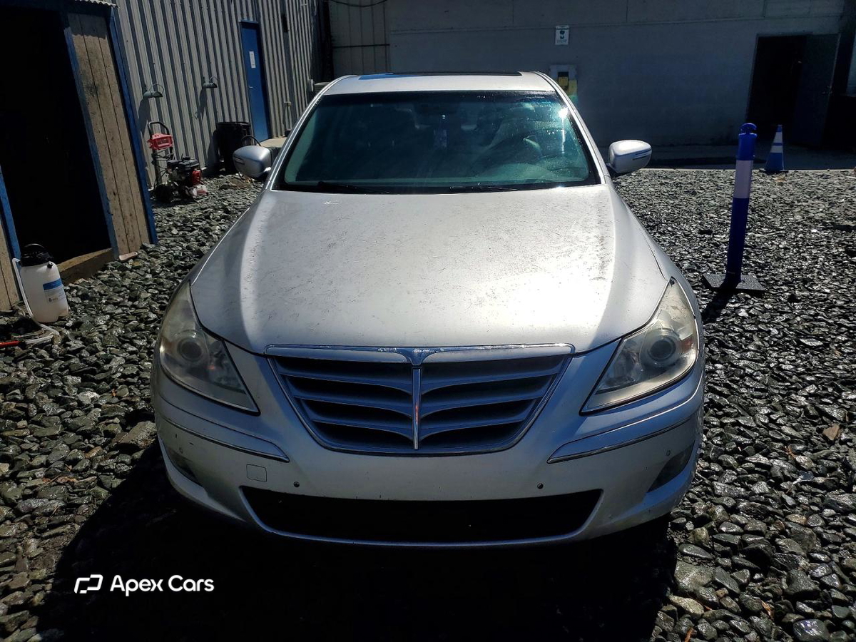 Hyundai Genesis 2009