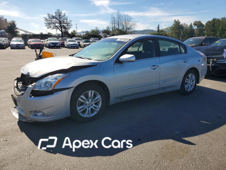 Nissan Altima 2010 - Zdjęcie 1 z 12