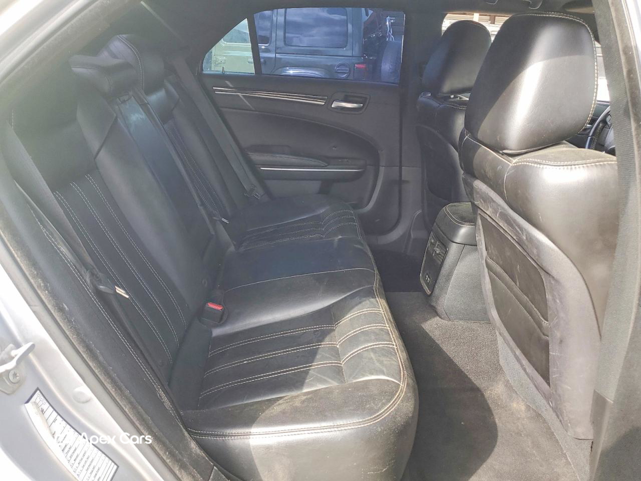 Chrysler 300 2021
