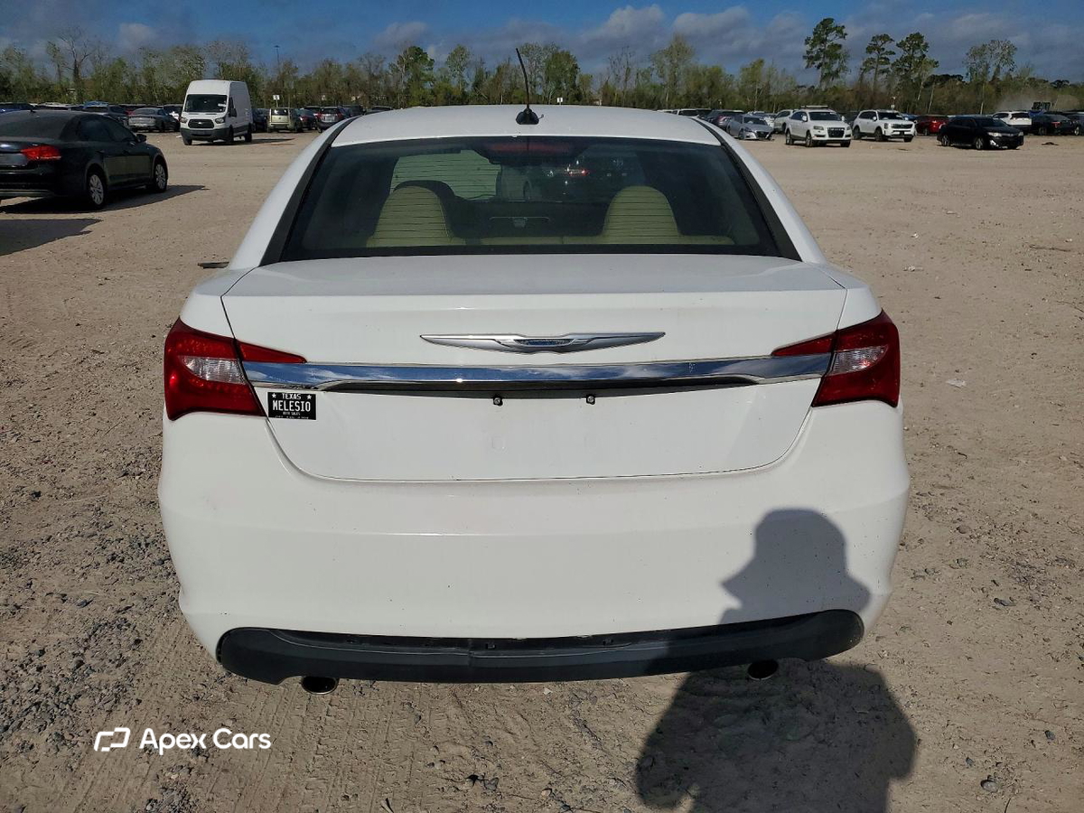 Chrysler 200 2011