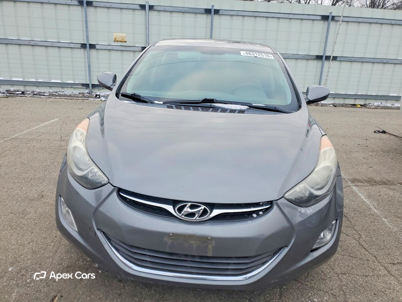 Hyundai Elantra 2013