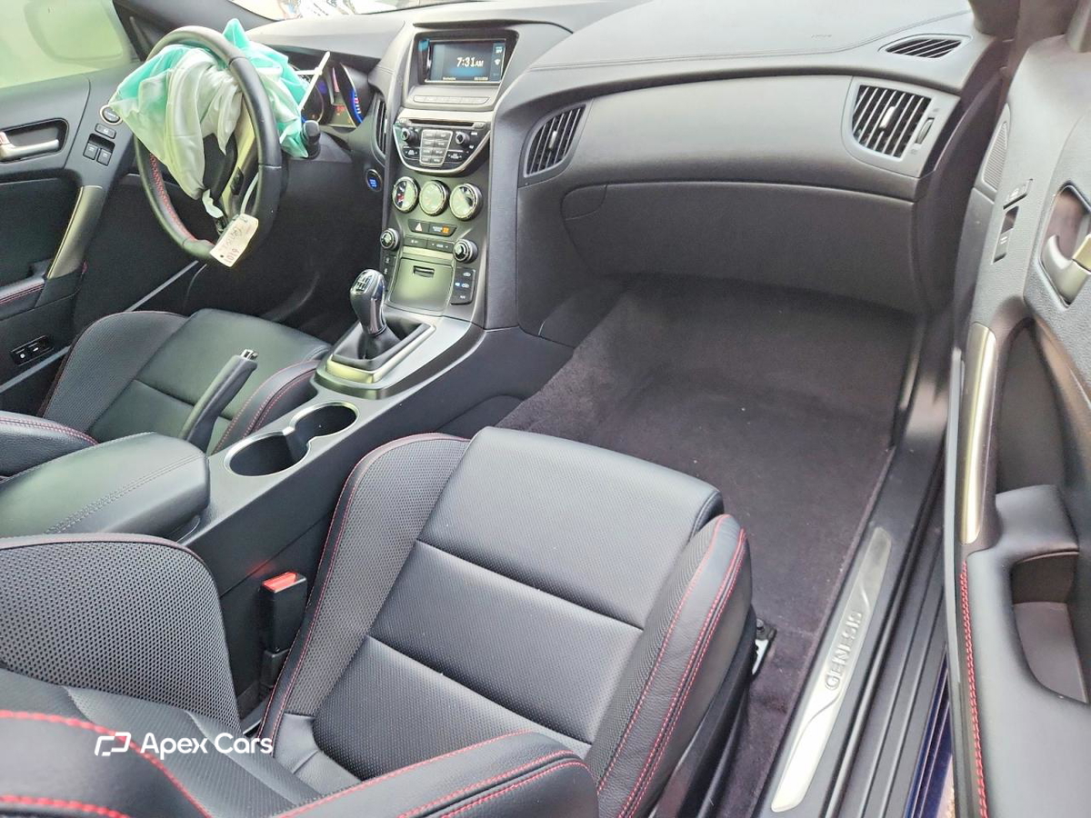 Hyundai Genesis 2016