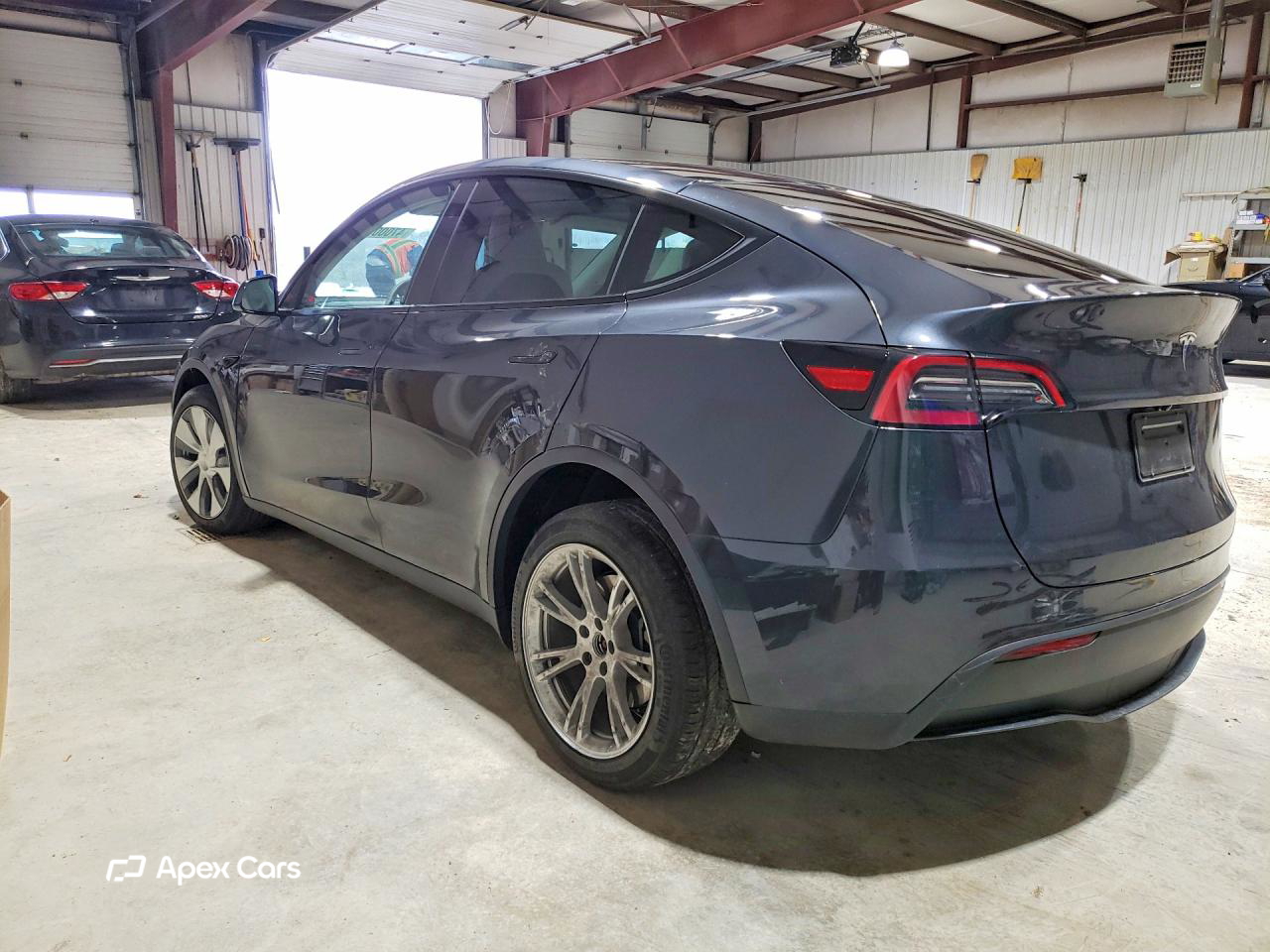 Tesla Model Y 2024