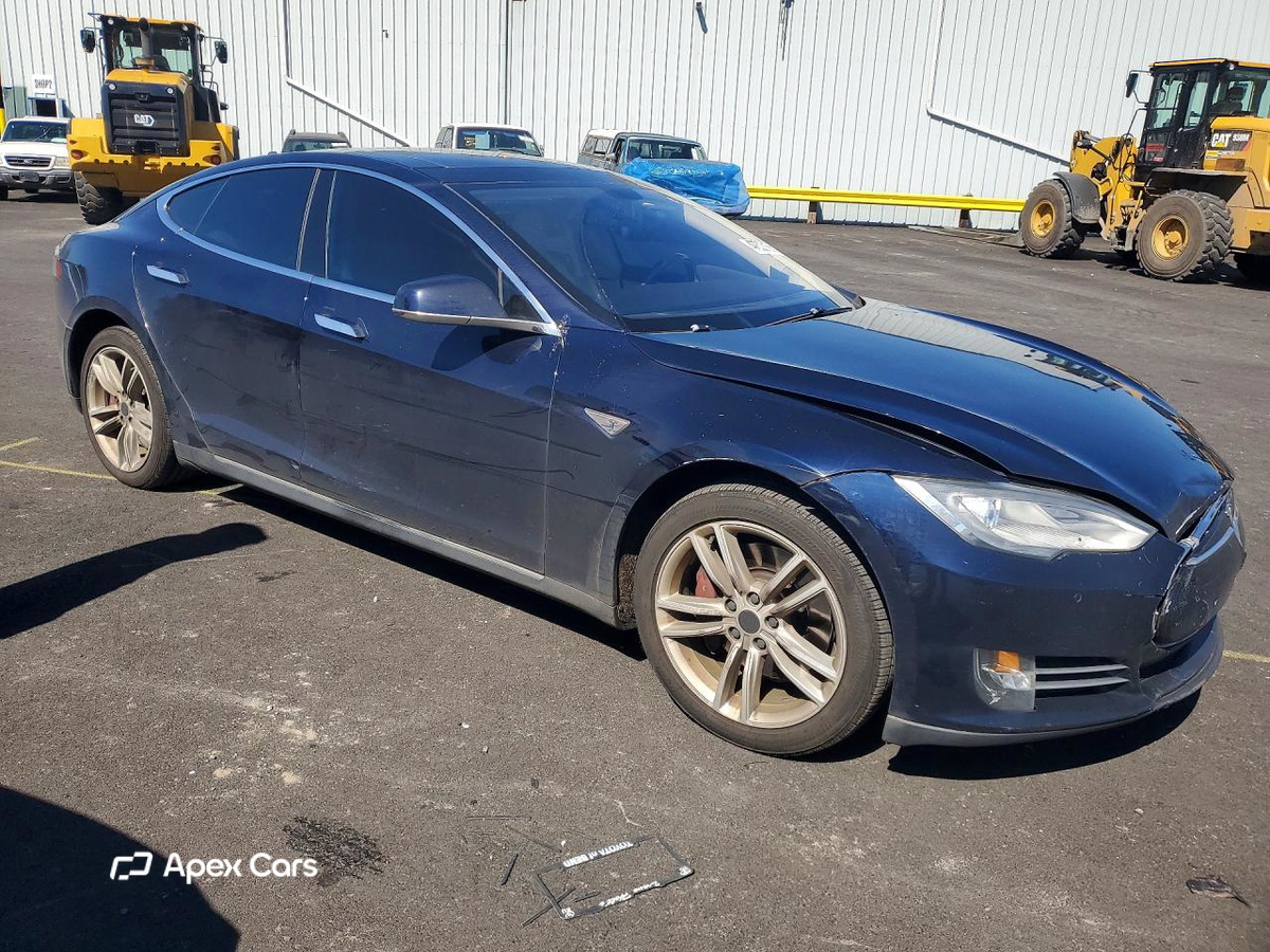 Tesla Model S 2014