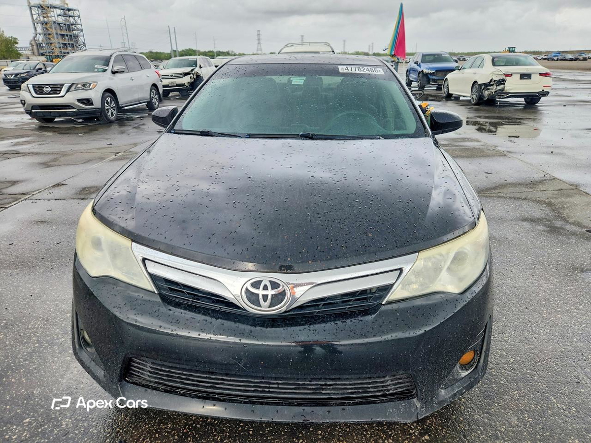 Toyota Camry 2012