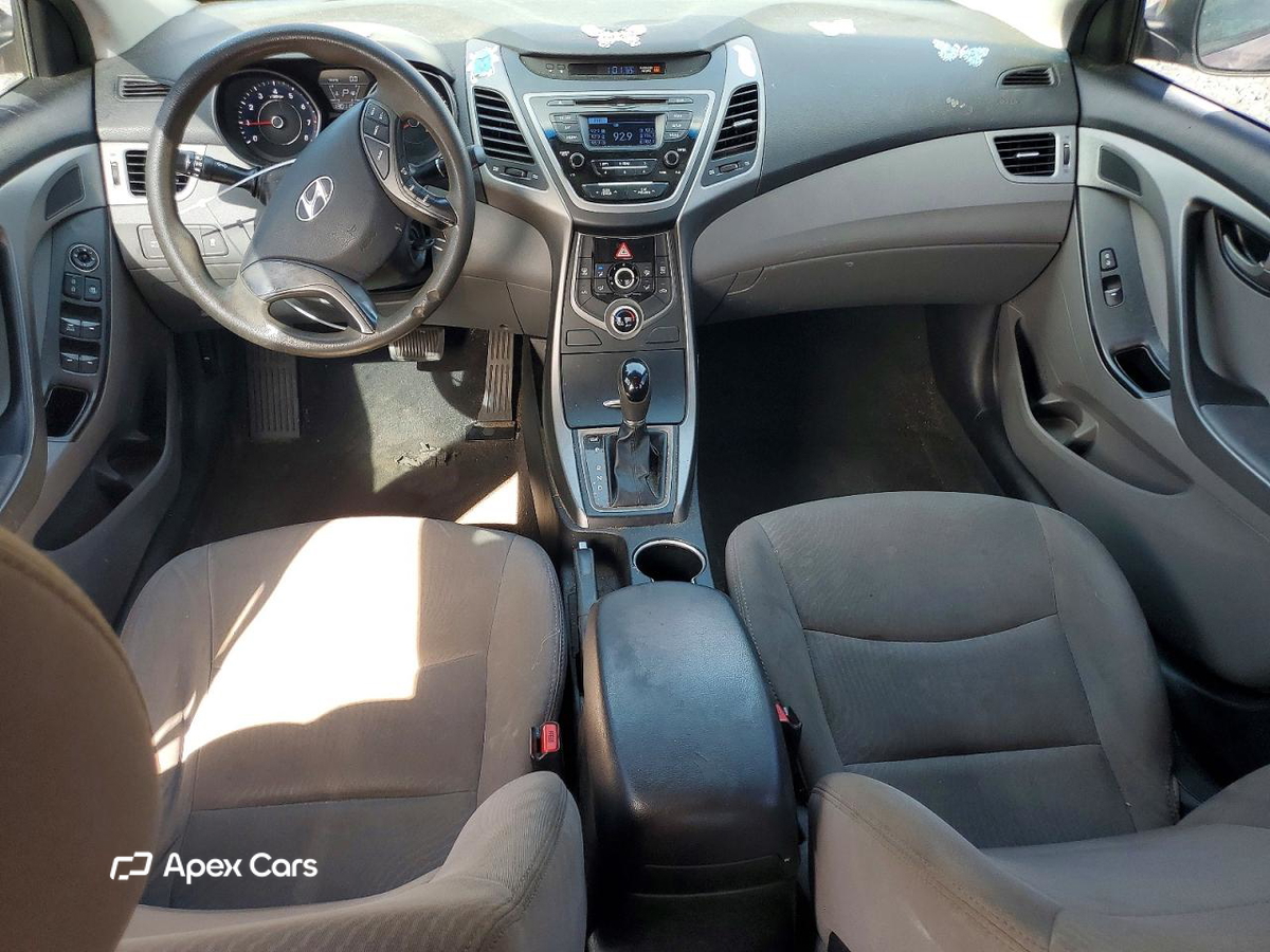 Hyundai Elantra 2015