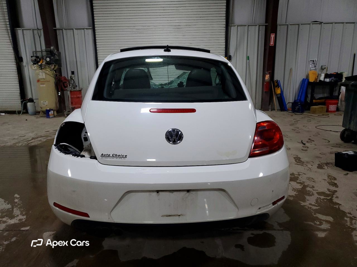 Volkswagen Beetle 2012