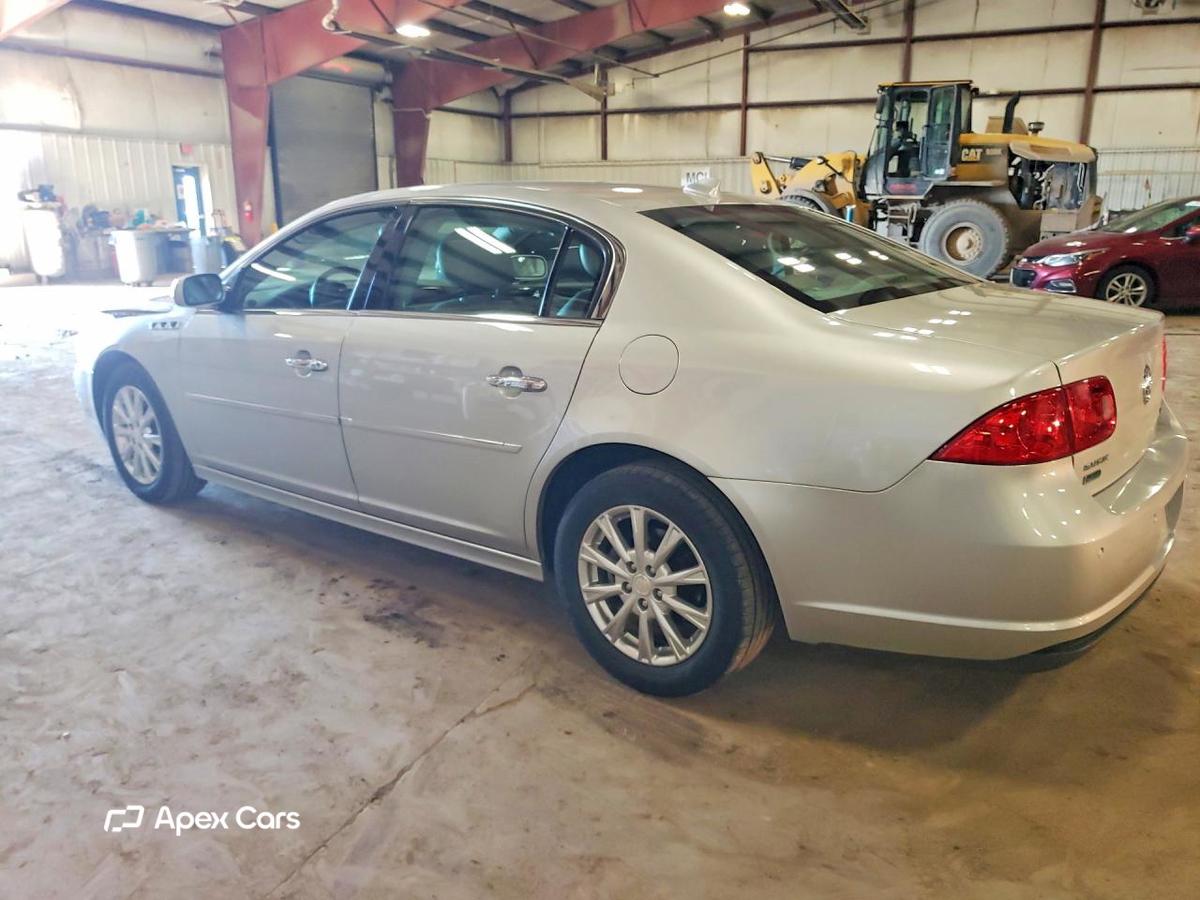 Buick Lucerne 2011