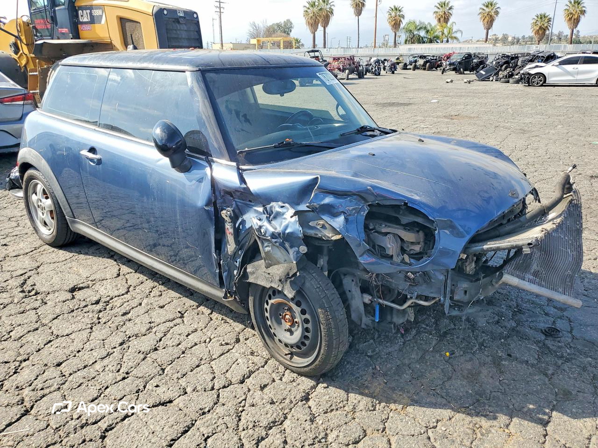 MINI Cooper 2011