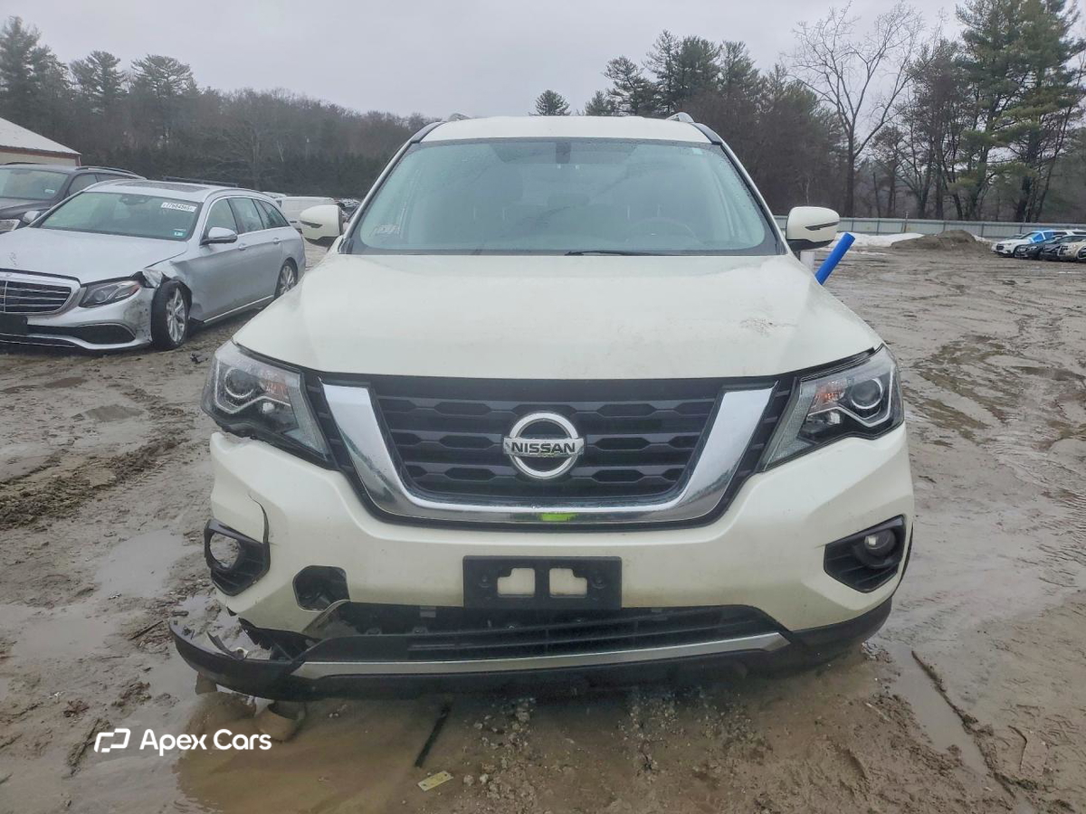 Nissan Pathfinder 2019