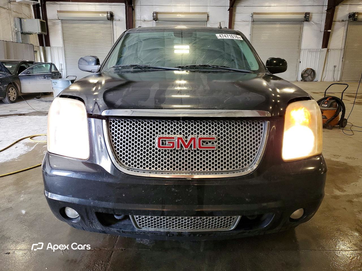 GMC Yukon 2011