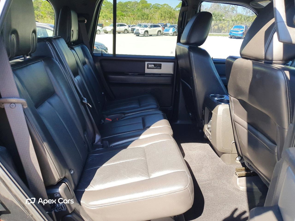 Ford Expedition 2012