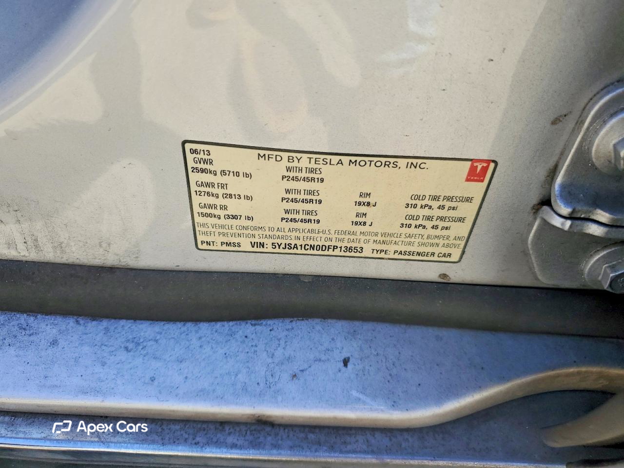 Tesla Model S 2013