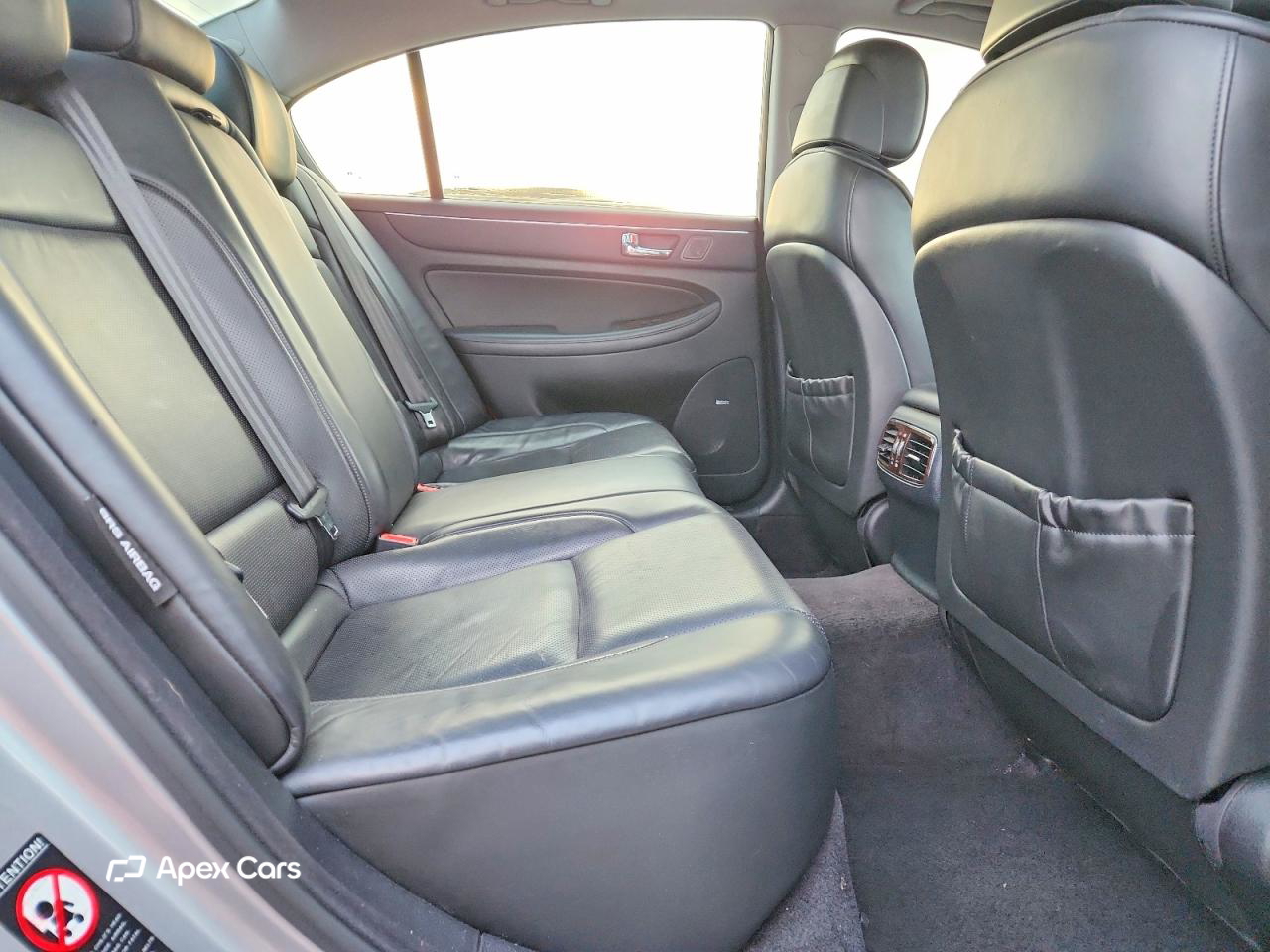 Hyundai Genesis 2010