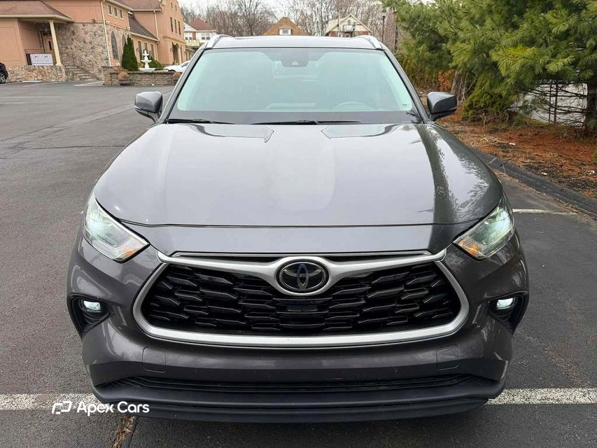 Toyota Highlander 2021