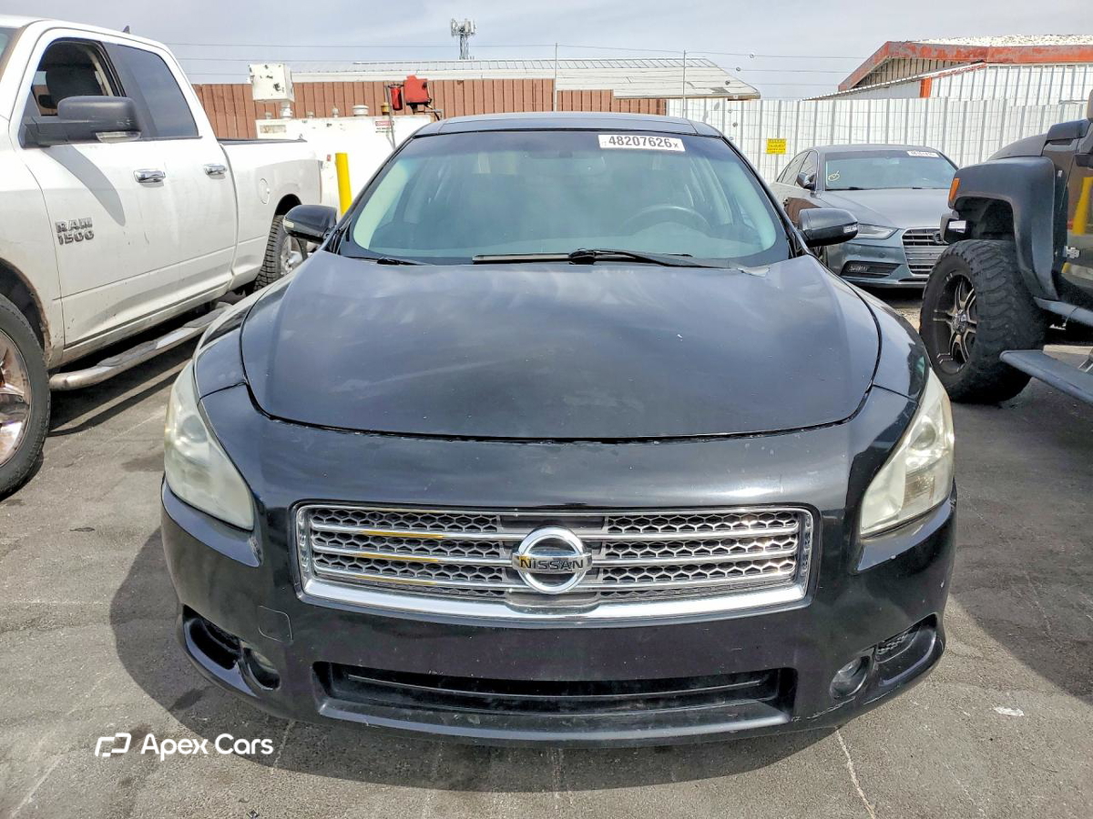Nissan Maxima 2012