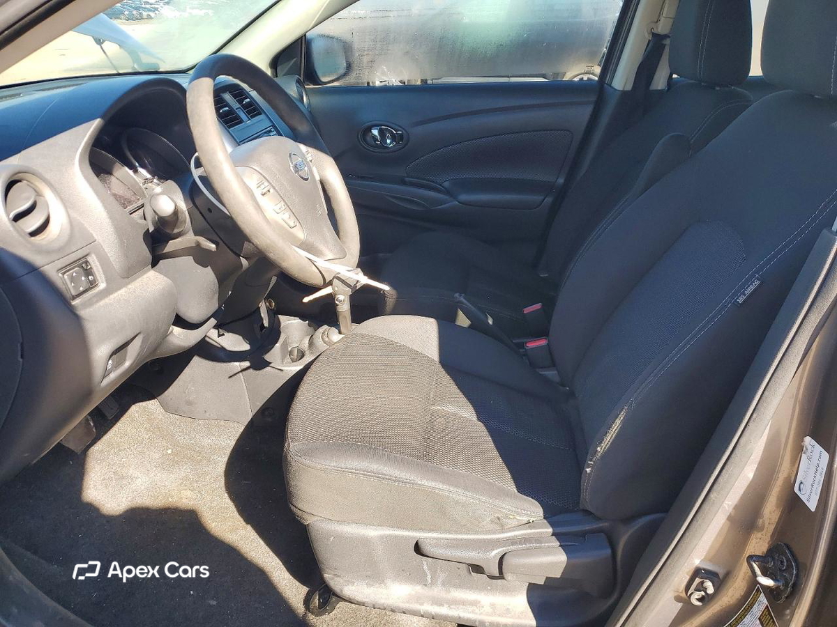 Nissan Versa 2017