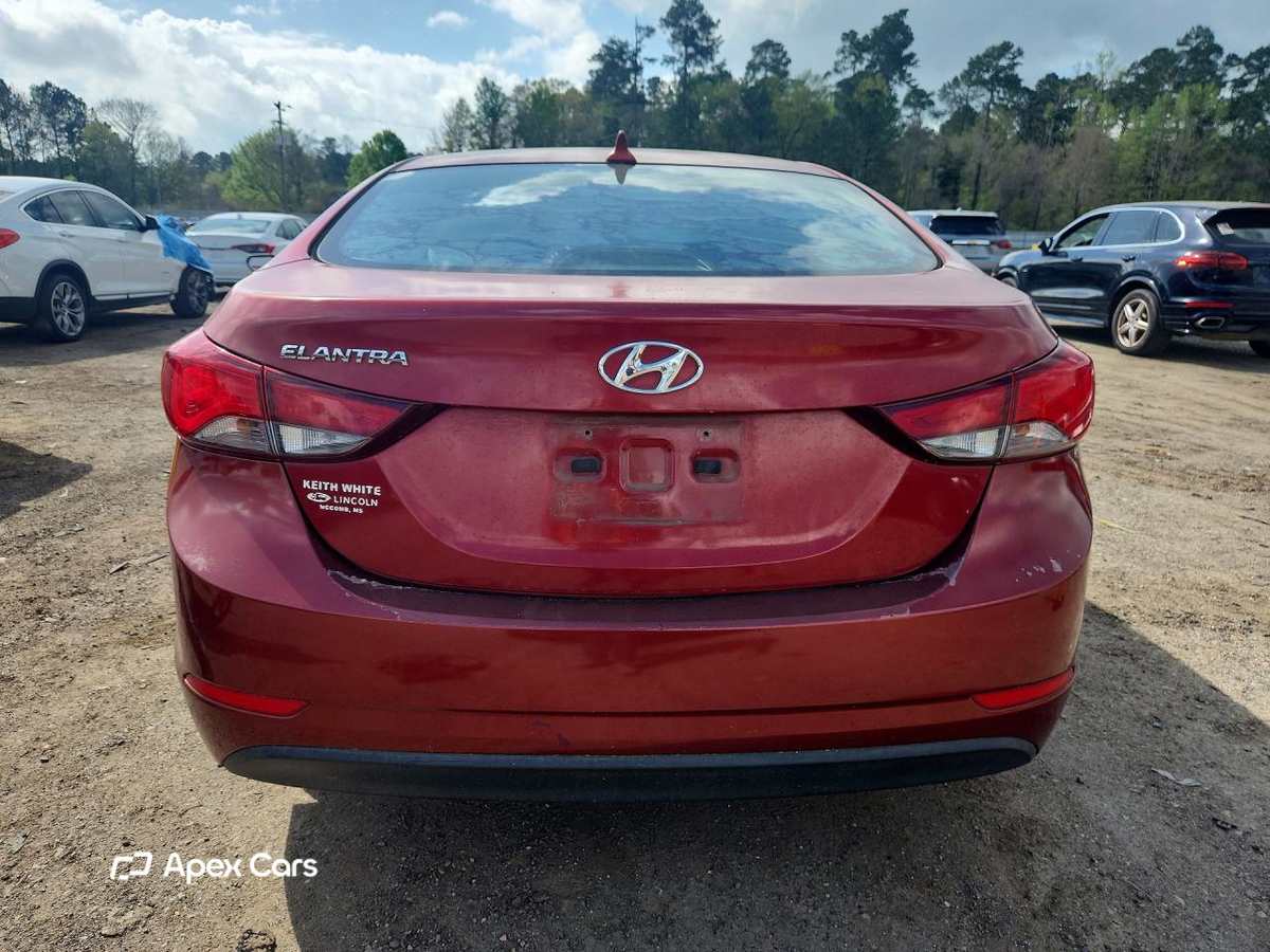 Hyundai Elantra 2015