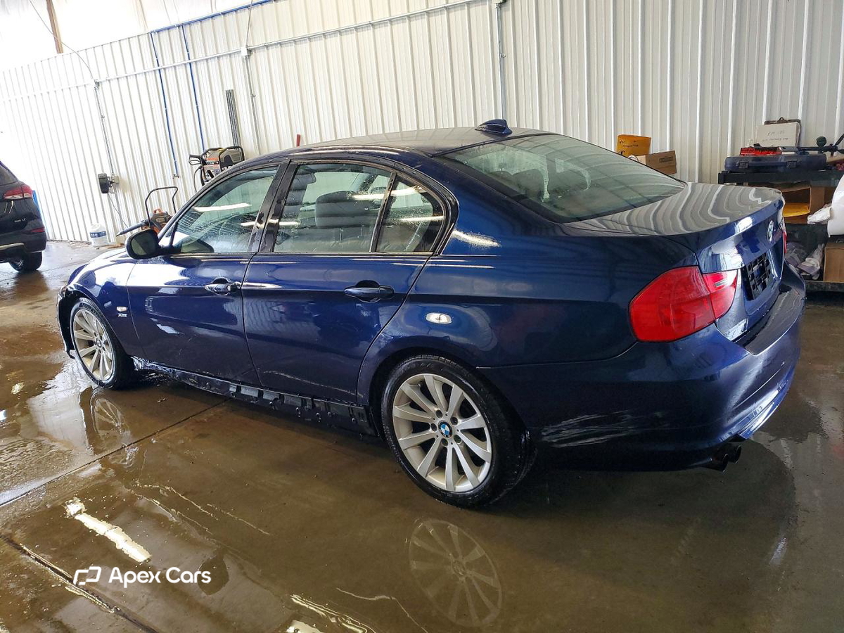 BMW Series 3 2011
