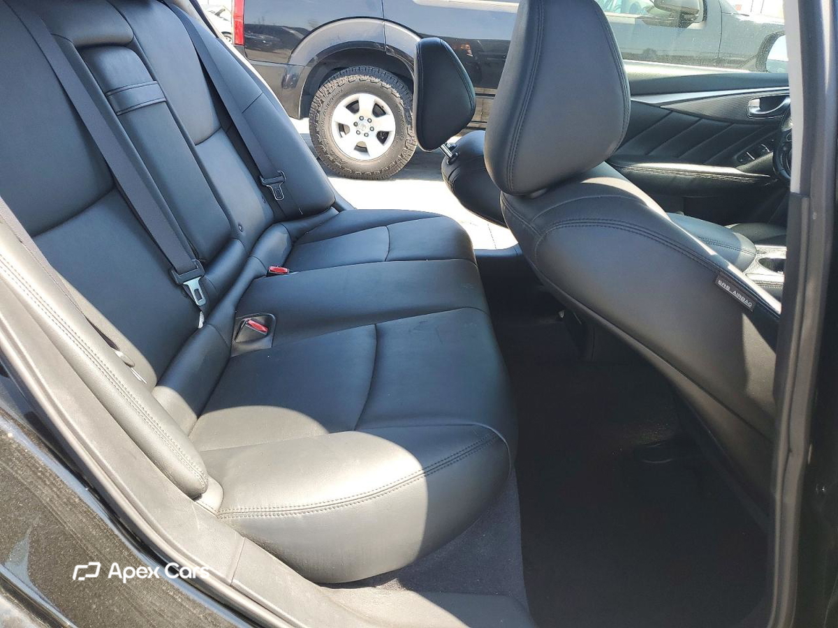 Infiniti Q50 2015