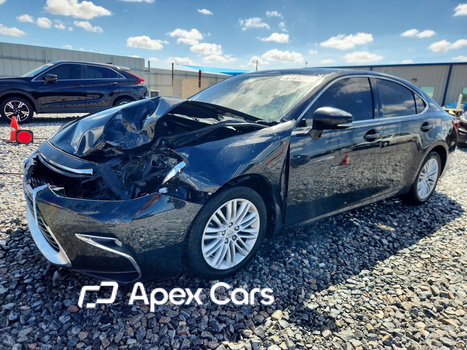 Lexus ES 2016 - Image 1 of 12