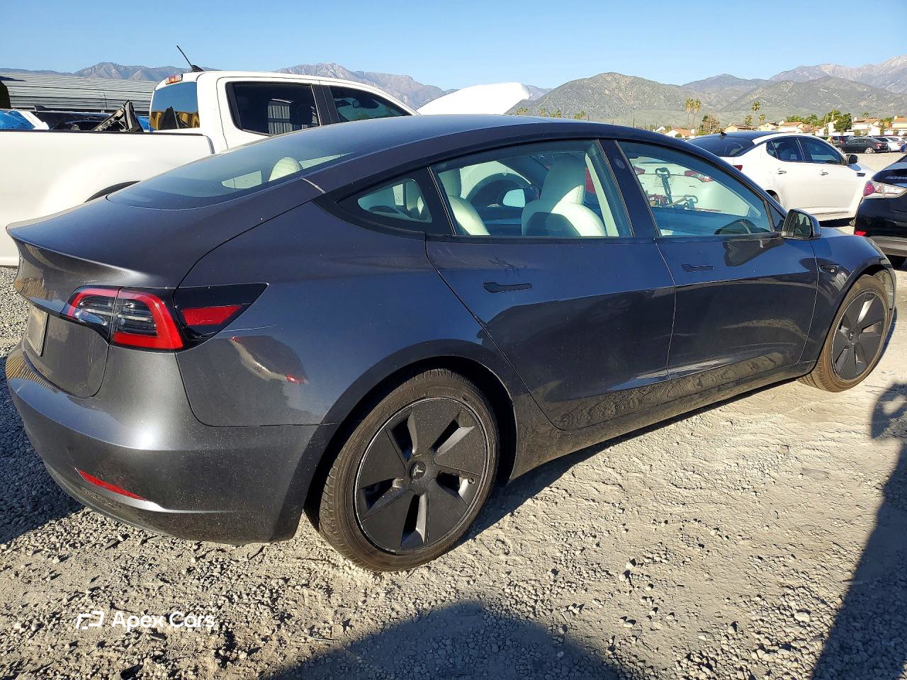 Tesla Model 3 2023
