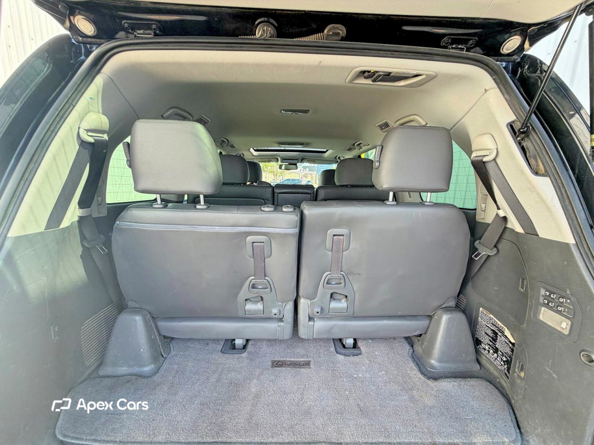 Lexus LX 2008
