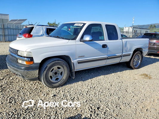 Chevrolet Silverado 2000 - Image 1 of 12