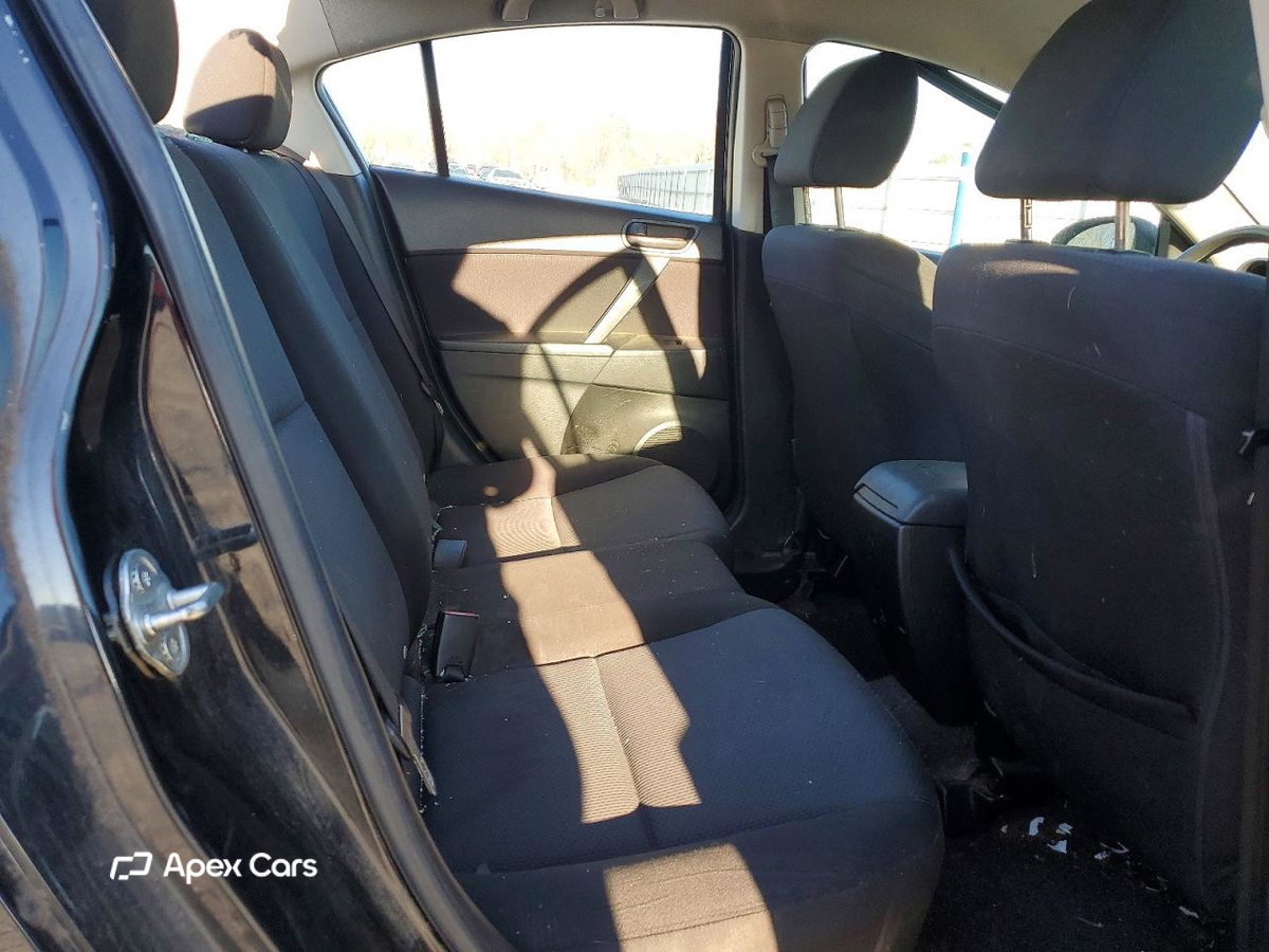 Mazda 2011