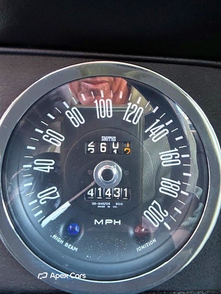 Aston Martin DBS 1972