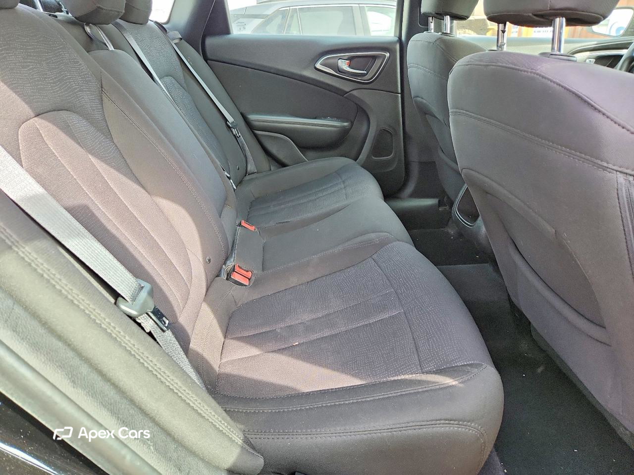 Chrysler 200 2015