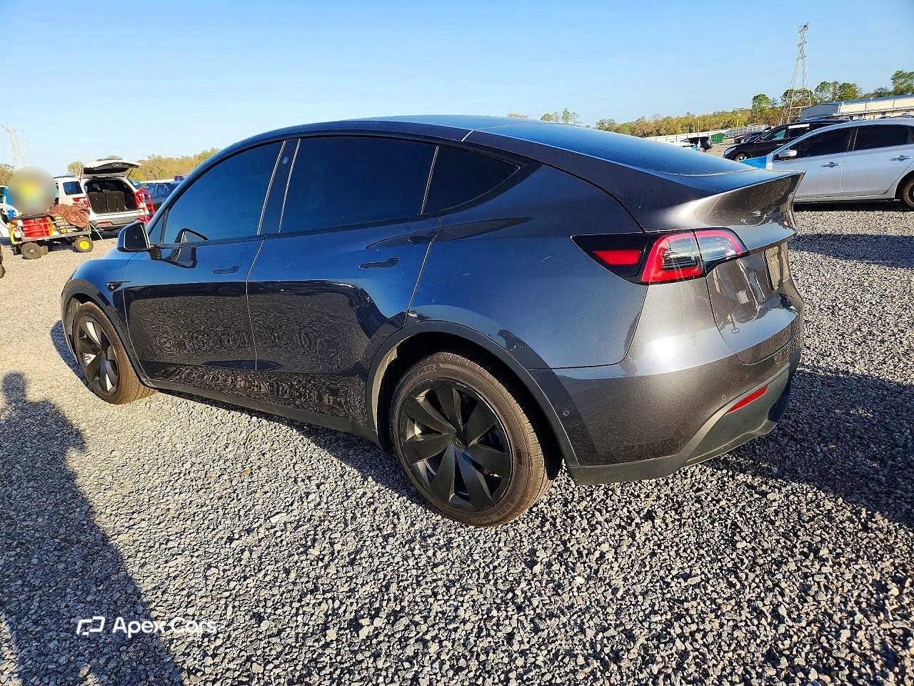 Tesla Model Y 2021