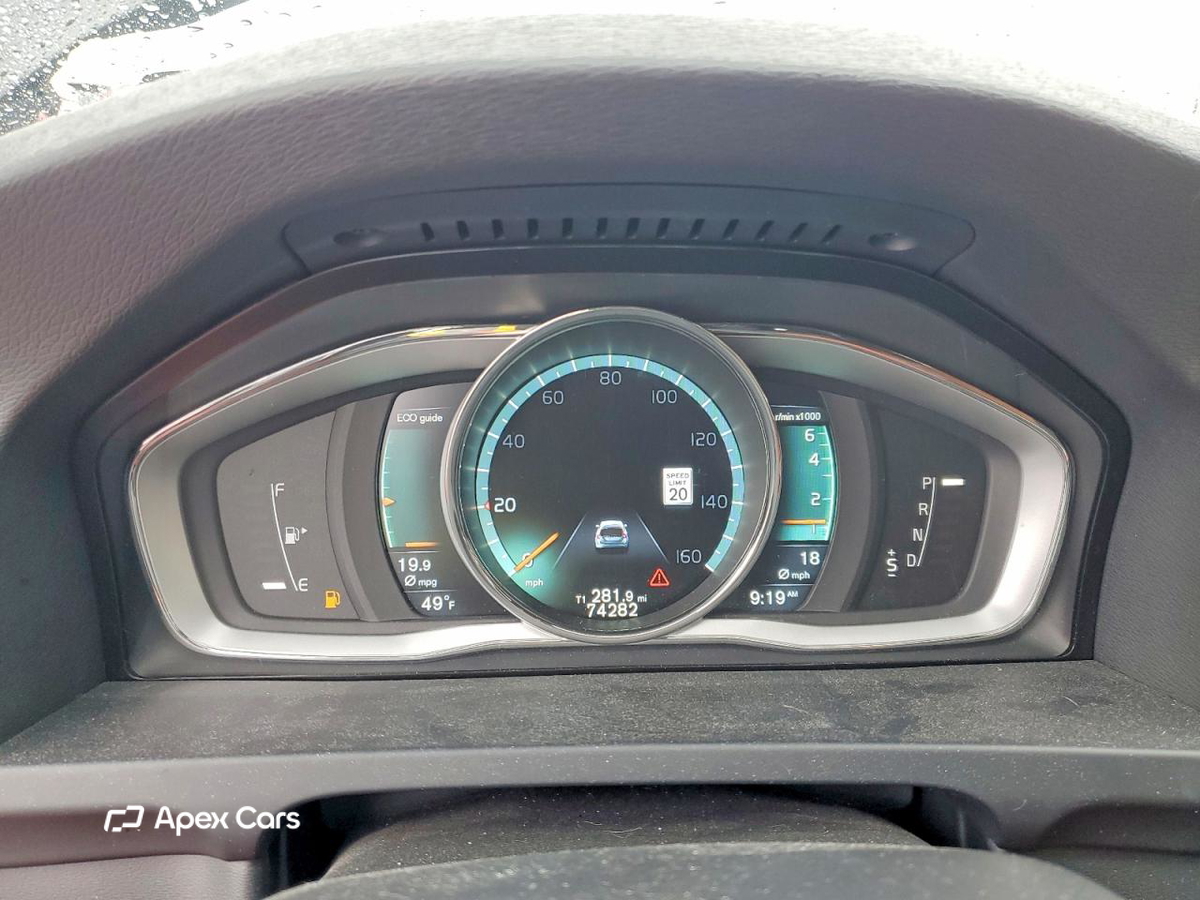 Volvo V60 2015
