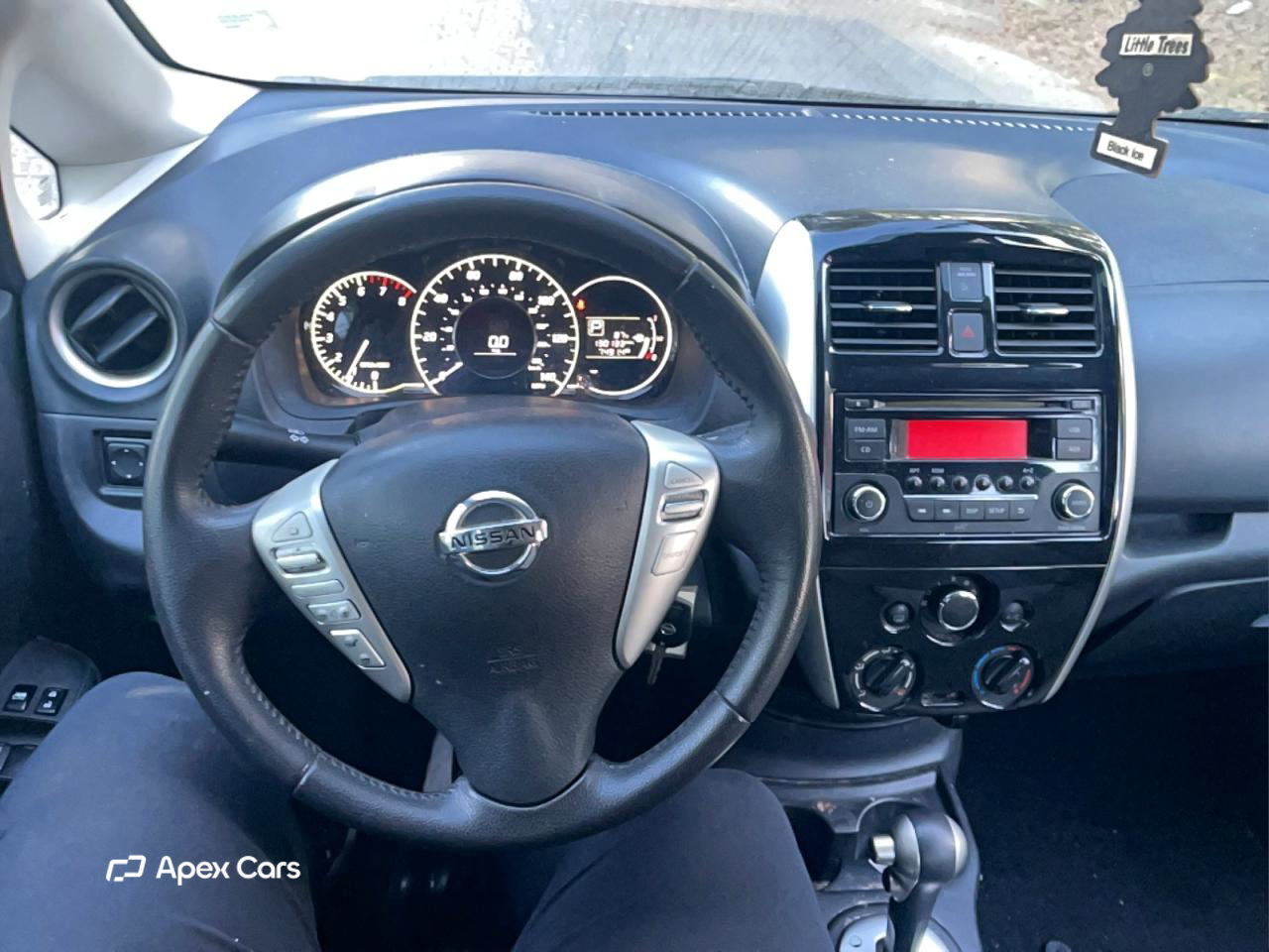 Nissan Versa 2015